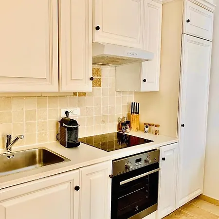 Maison Apartment