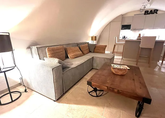 Maison *